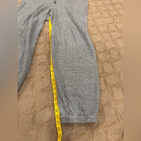 ROOTS Cabin Super Comfy Paiama Onesie - Picture 10 of 10